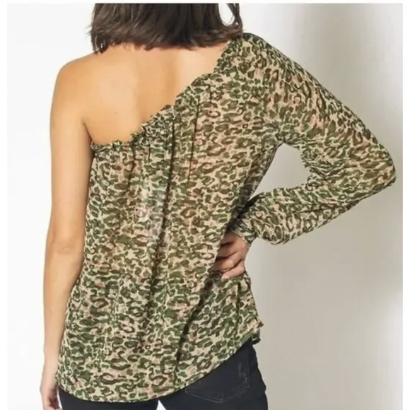 RO & DE Blouse Womens Small Green Camo One Shoulder Long Sleeve Top Made USA - Picture 2 of 7